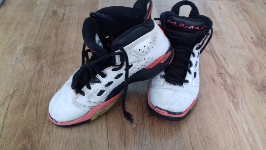 Buty sportowe AIR JORDAN rozm 41.