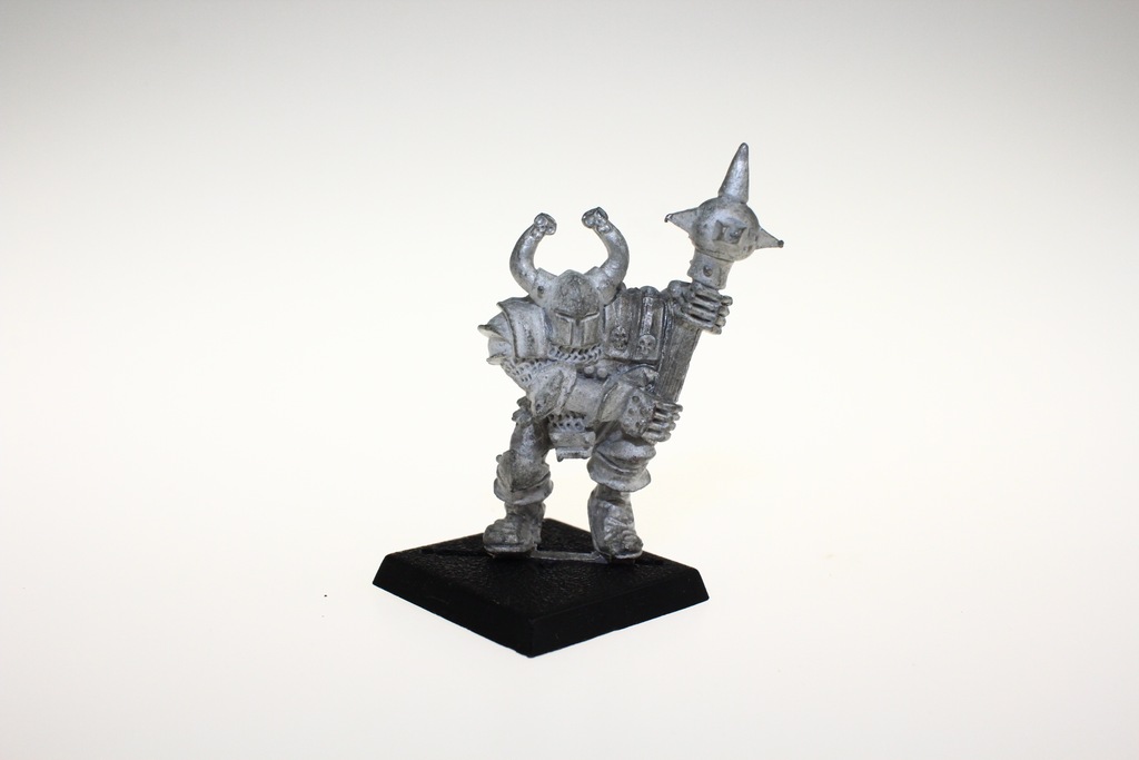 Realm of Chaos Warrior with Mace figurka metal