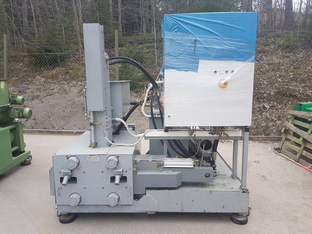 Brykieciarka RUF RB440