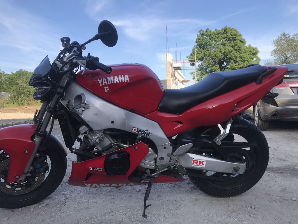 Yamaha YZF 600 R Thundercat streetfighter