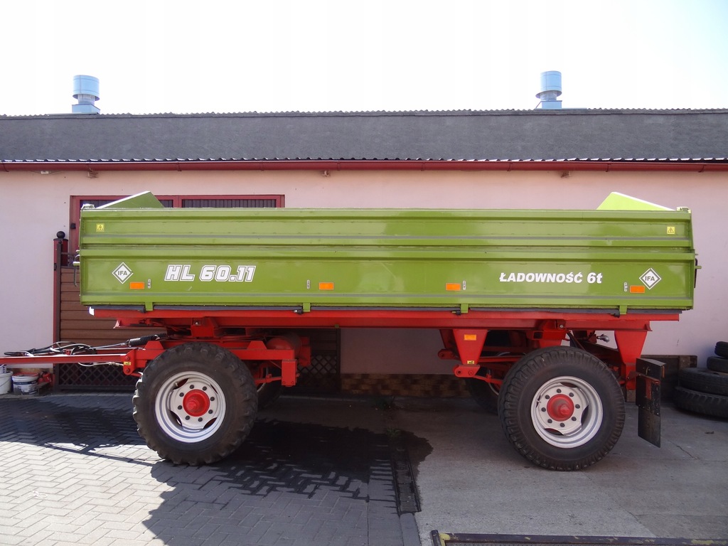 Przyczepa rolnicza Ifa HL 6011