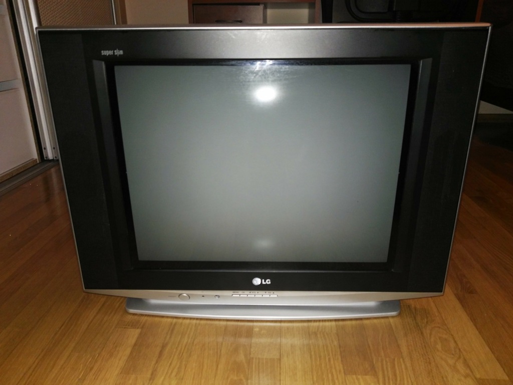 Telewizor LG, 21 cali, w pełni sprawny, z pilotem