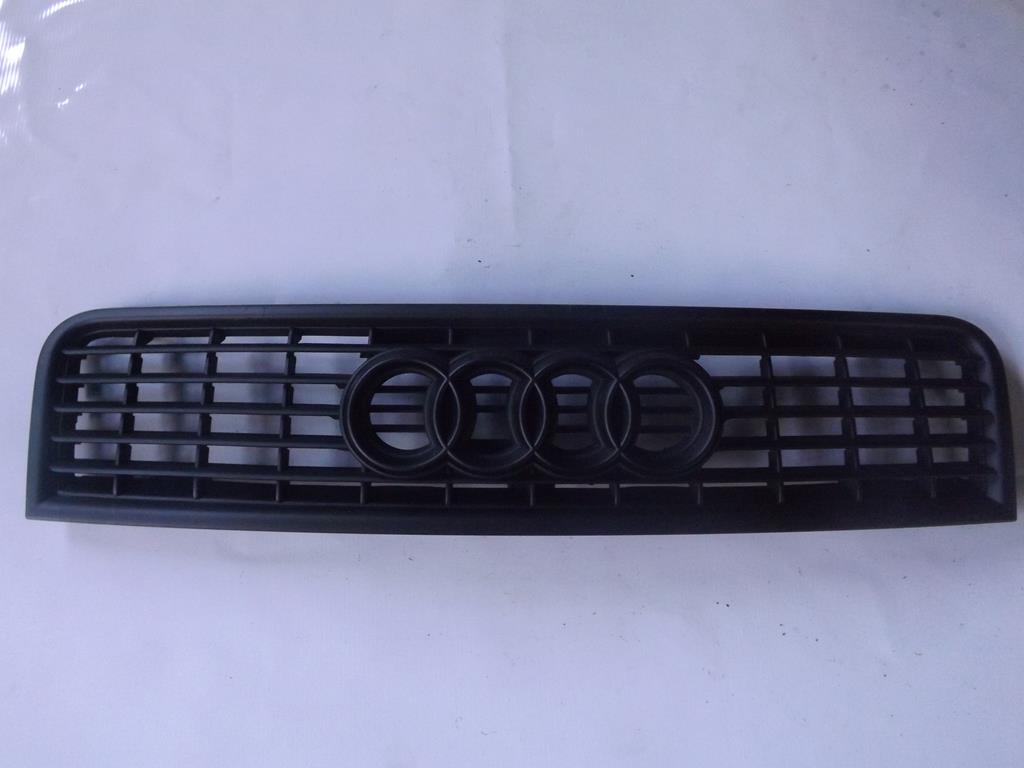 Atrapa Grill Logo Audi A4 B6 Małysz