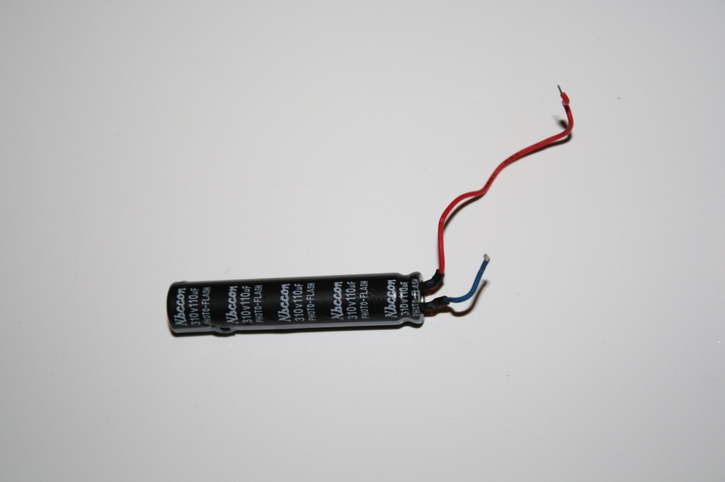 Nikon L22 Kondensator 310v 110 uf Lampy Błyskowej