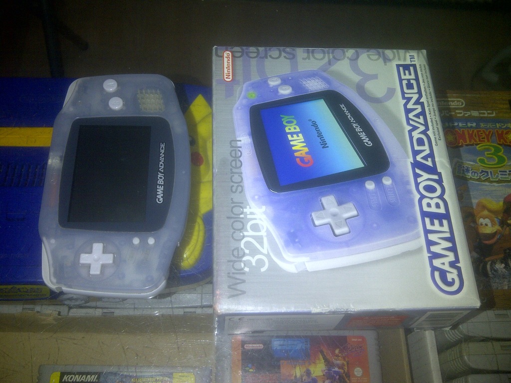 Gameboy Advance / Clear Blue / Box / Nintendo
