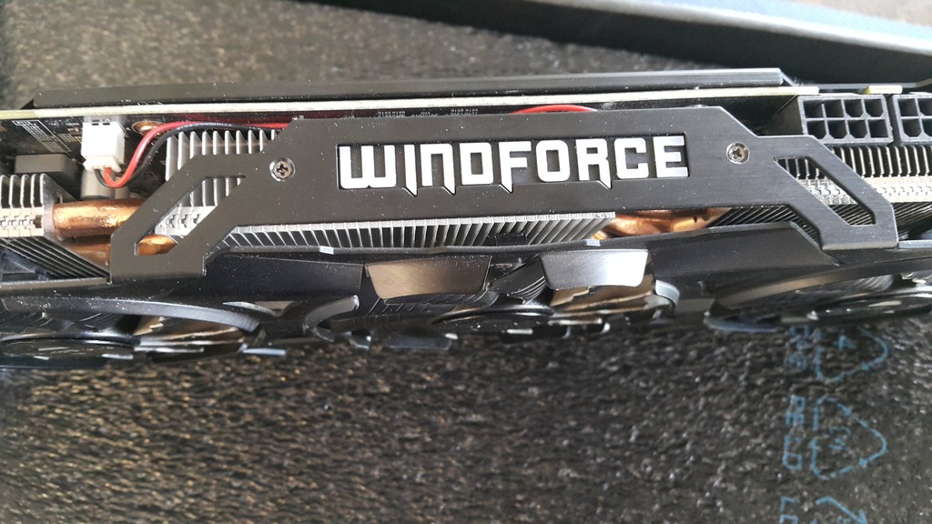 GIGABYTE GTX 970 G1 GAMING + BACKPLATE + ASIC 72,3