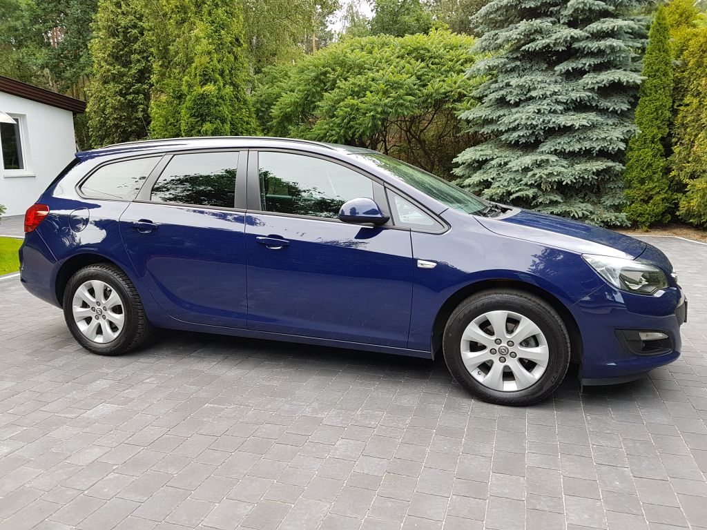 Opel astra j 2013