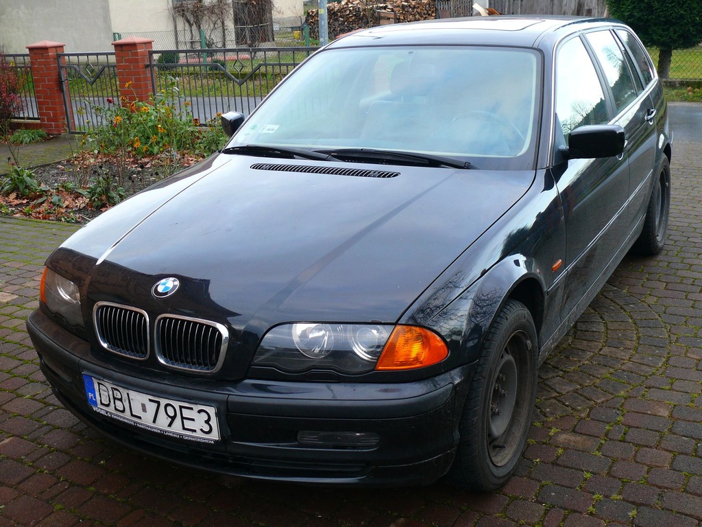  BMW e46 325 xi Touring  4x4 