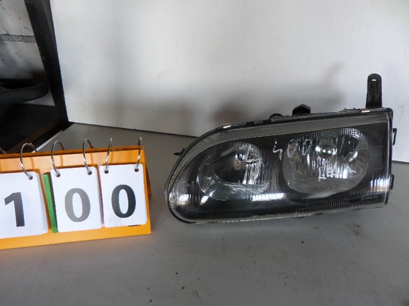 MITSUBISHI L400 SPACE GEAR LAMPA LEWA PRZÓD
