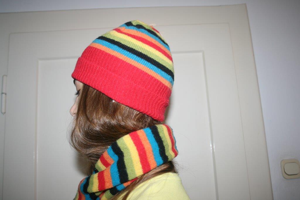 zestaw czapka szalik dla dziewczynki kolorowa pasy