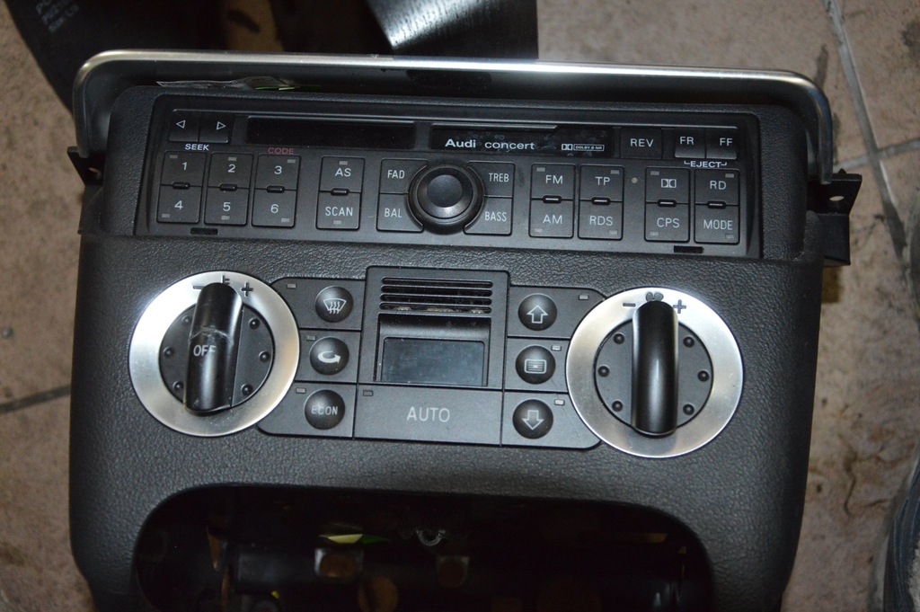 Panel Klimatyzacji Audi TT 8N 8N0820043A