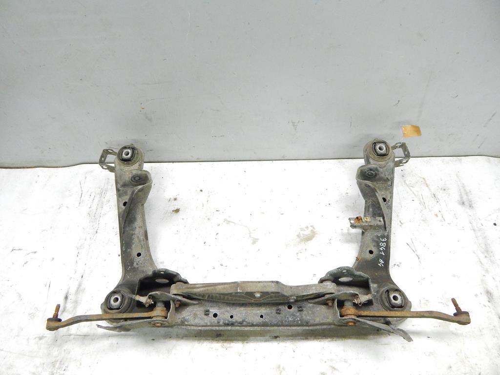 AUDI A4 B5 QUATTRO TYLNA BELKA