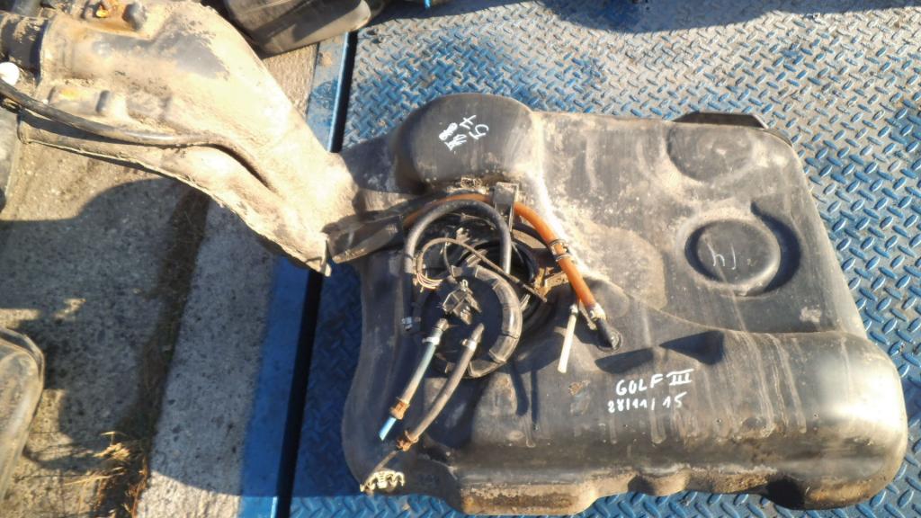 ZBIORNIK PALIWA BAK VW GOLF III 1.8 8V