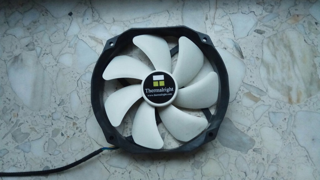 WENTYLATOR THERMALRIGHT TY-147 140 4 PIN