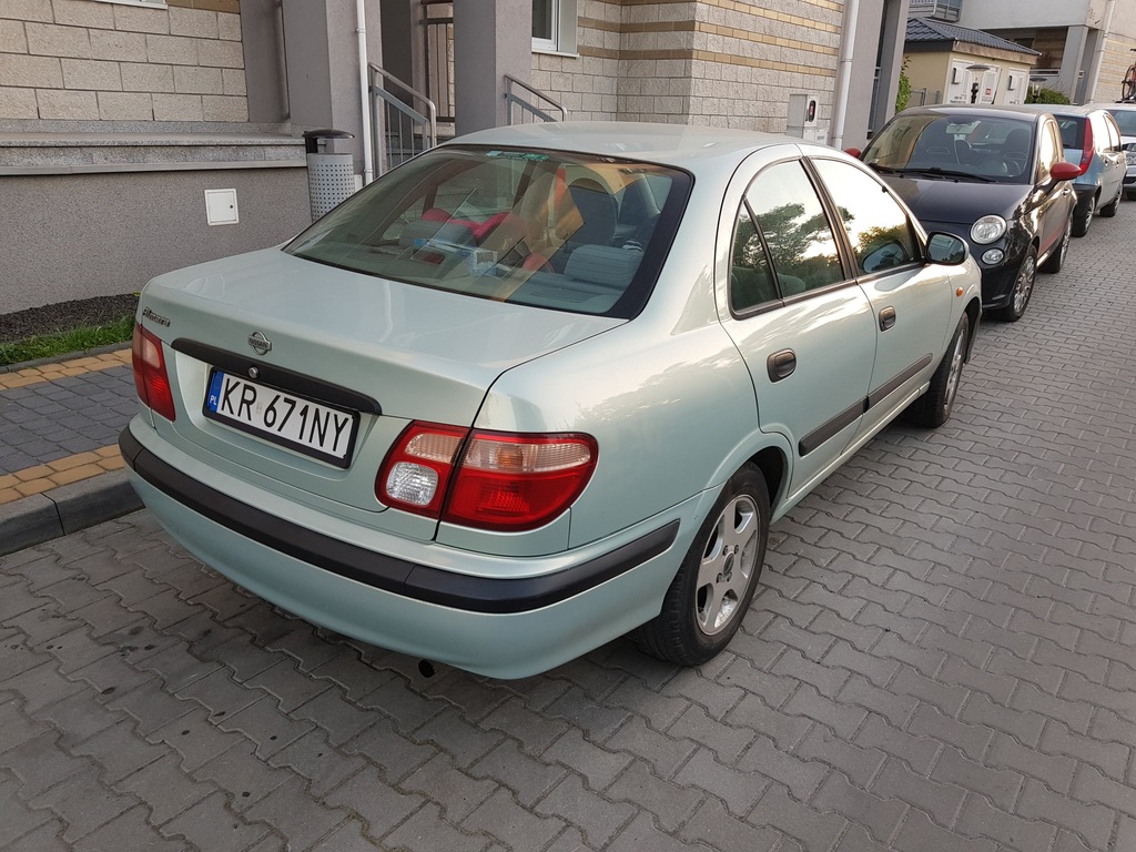 Nissan Almera Bezwyp. stan bdb. 110000 km Prywatny