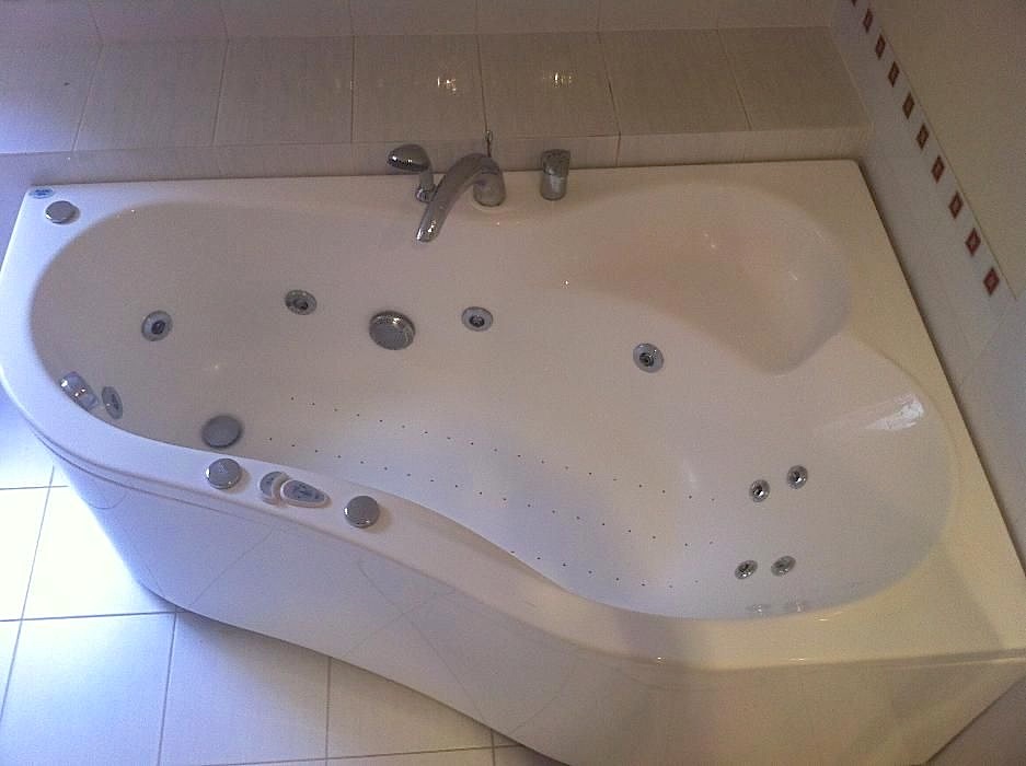 Wanna z hydromasażem PoolSpa Leda 160x100