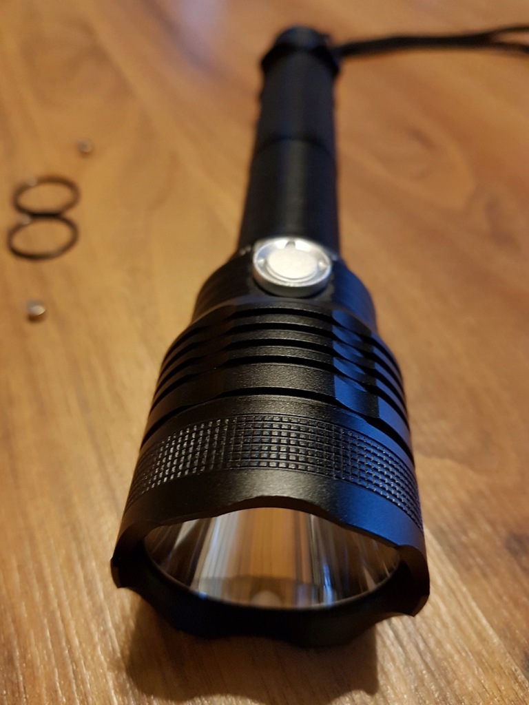 Convoy L4 1/2 x 18650 szperacz duży zasięg na broń
