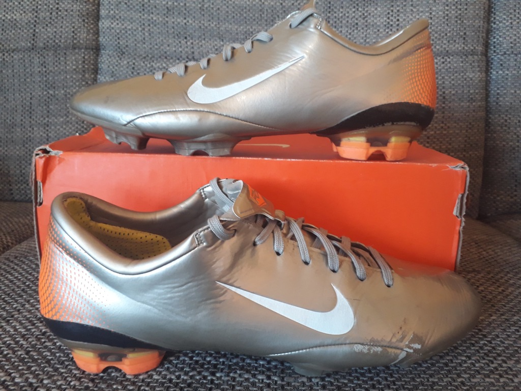 Korki Nike Mercurial Vapor III R9 r.44 FG Profeski