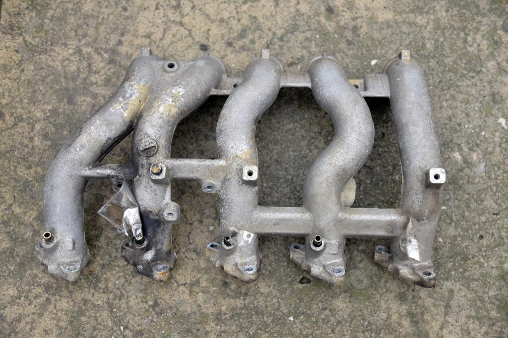 Kolektor dolotowy Mercedes W124 250d OM602 bez EGR