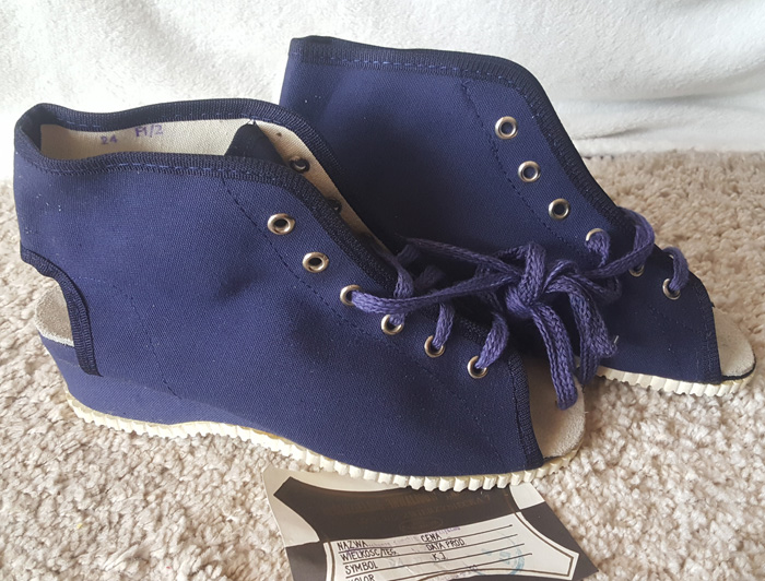 Buty damskie PRL woźnej sprzątaczki kapcie 23,5 37