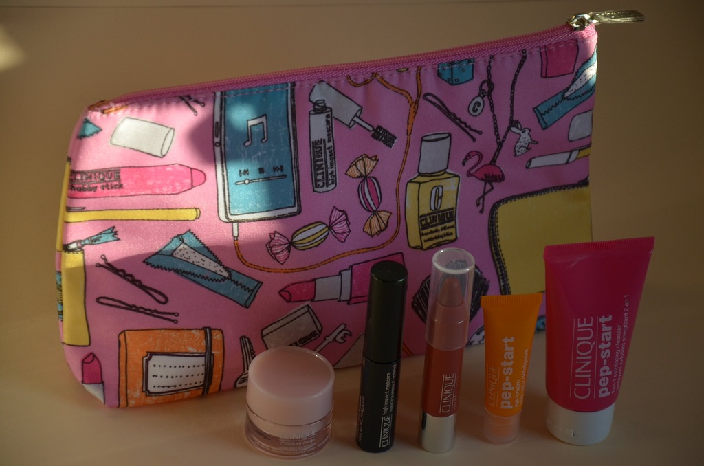 CLINIQUE zestaw miniatur KOSMETYCZKA Moisture