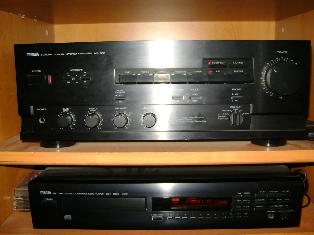 Wzmacniacz YAMAHA AX-700 +YAMAHA CDX-550E