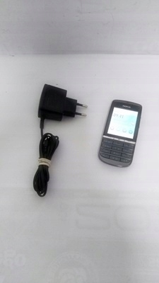 NOKIA ASHA 300 + ŁADOWARKA