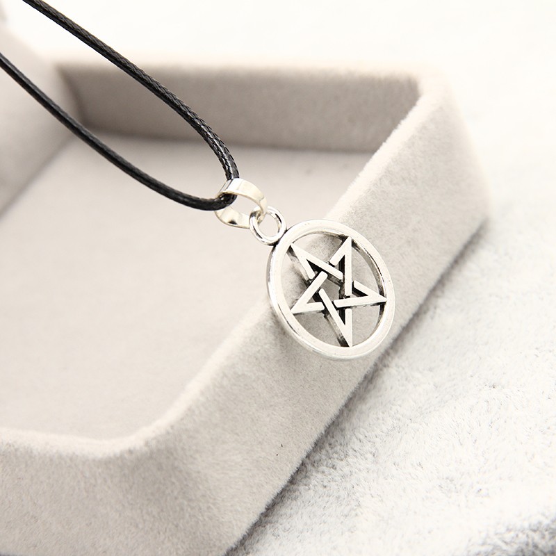 Pentagram wisiorek naszyjnik Odwrócony Szatan goth