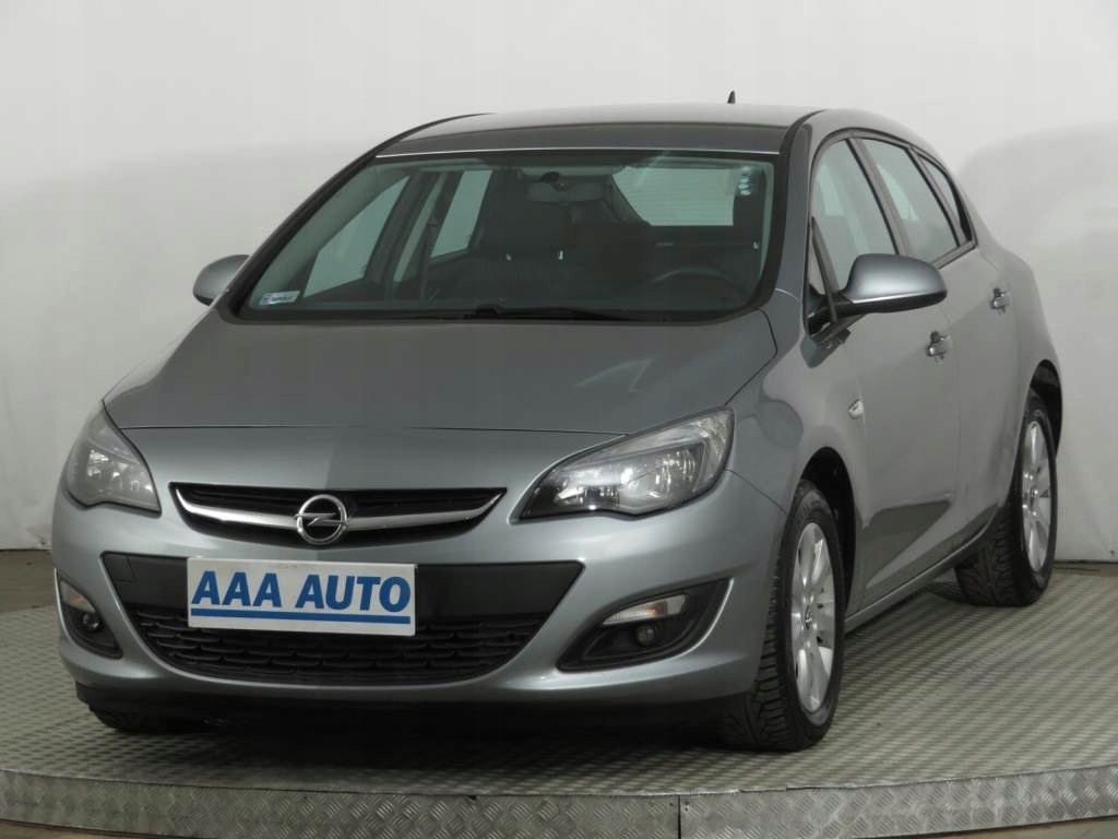 Opel astra salon