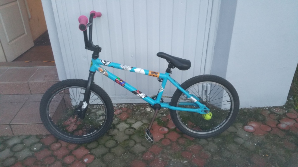 ROWER BMX DECATHLON  WIPE 320 KOŁA 20'' RAMA 11''