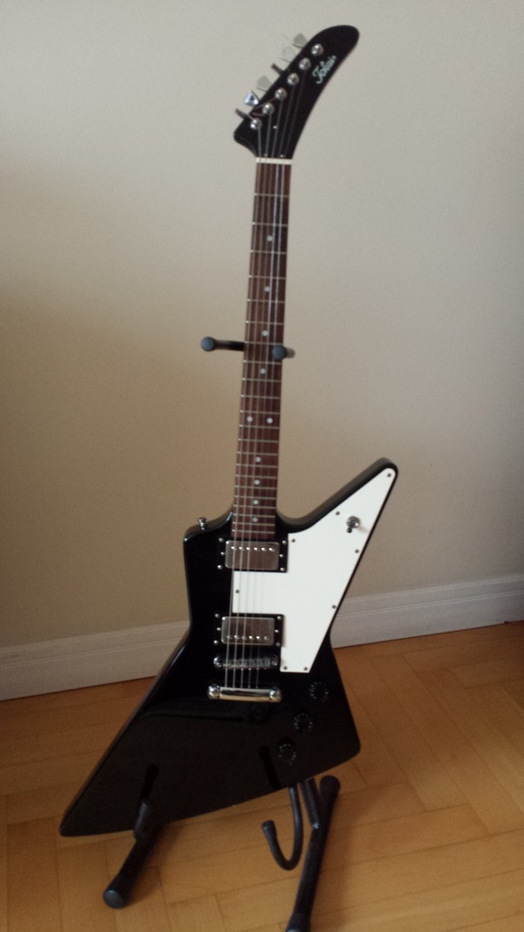 Tokai Explorer