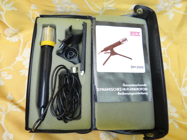 Pamiątka z DDR-u mikrofon RFT DM2000