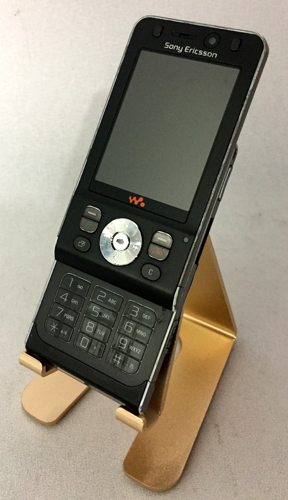 Sony Ericsson W910i z ładowarką