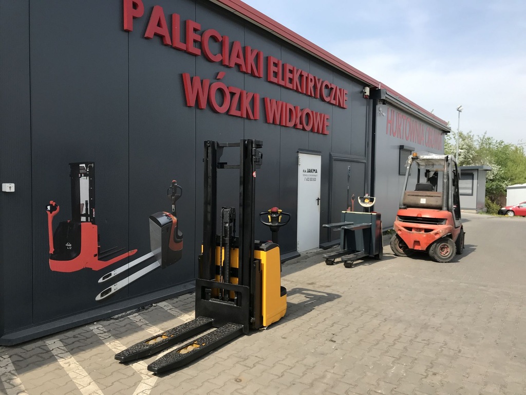 PALECIAK ELEKTRYCZNY WÓZEK WIDŁOWY 1400 KG 2012 r