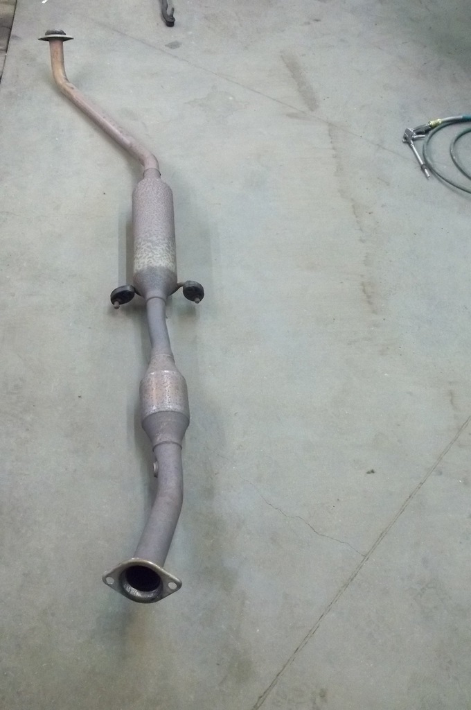 TOYOTA COROLLA E12 1.6VVTi WYDECH KATALIZATOR