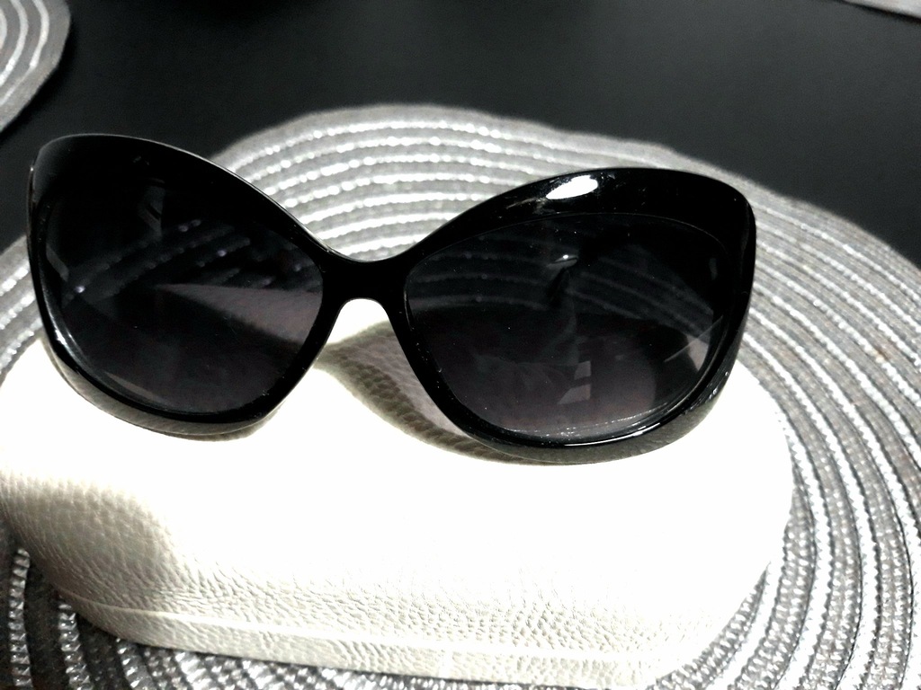 Damskie okulary przeciwsłoneczne - RESERVED