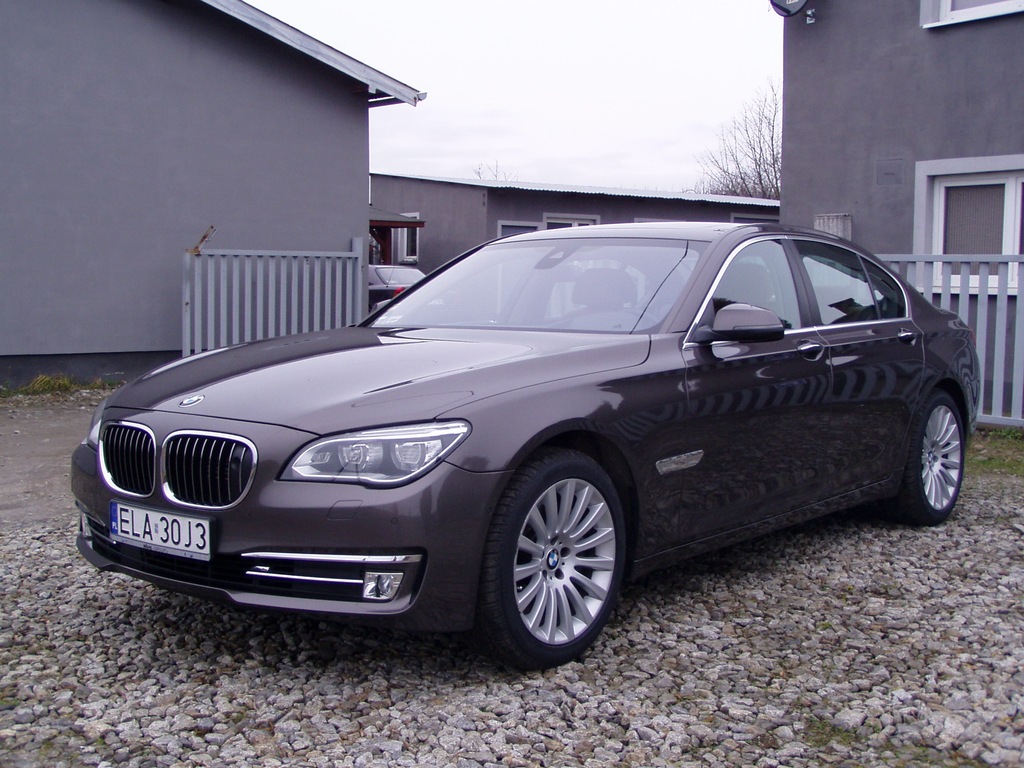 BMW 750i 2014r. 50.000km