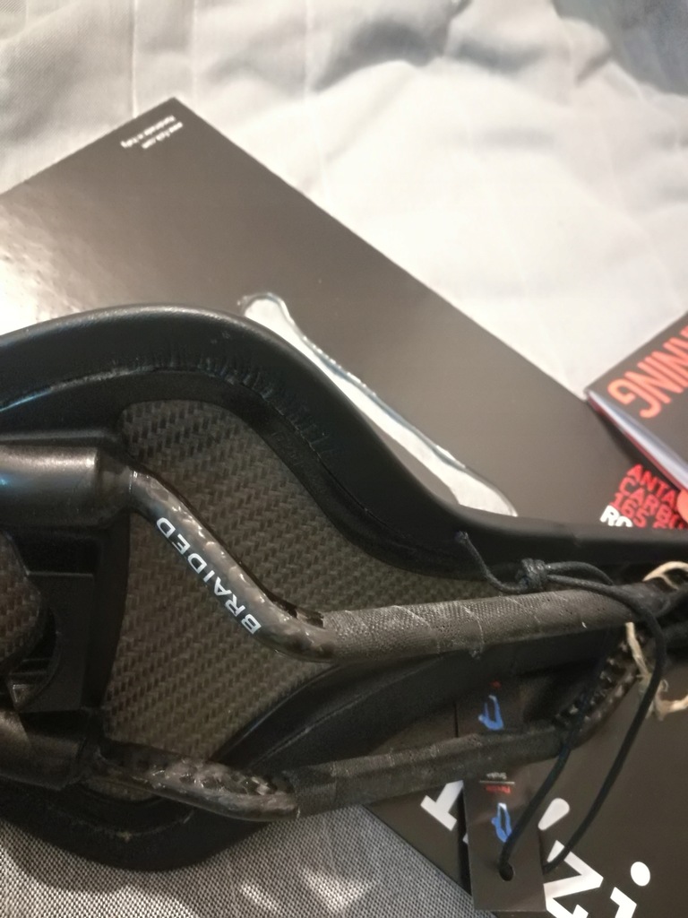 fizik antares carbon