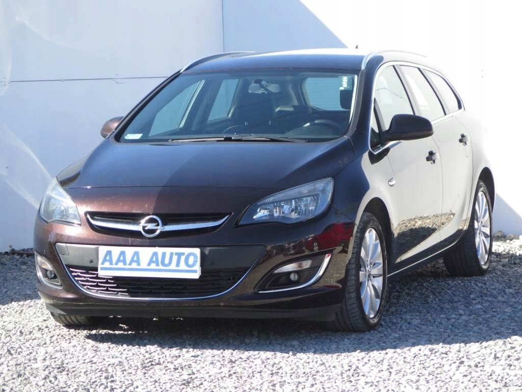 Opel astra salon