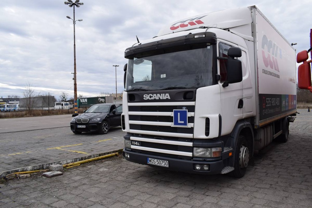 SCANIA 114L izoterma, kontener - stan BDB