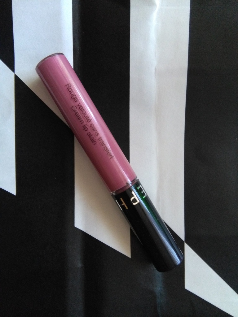 SEPHORA  Aksamitna pomadka Cream lip stain 06 pink