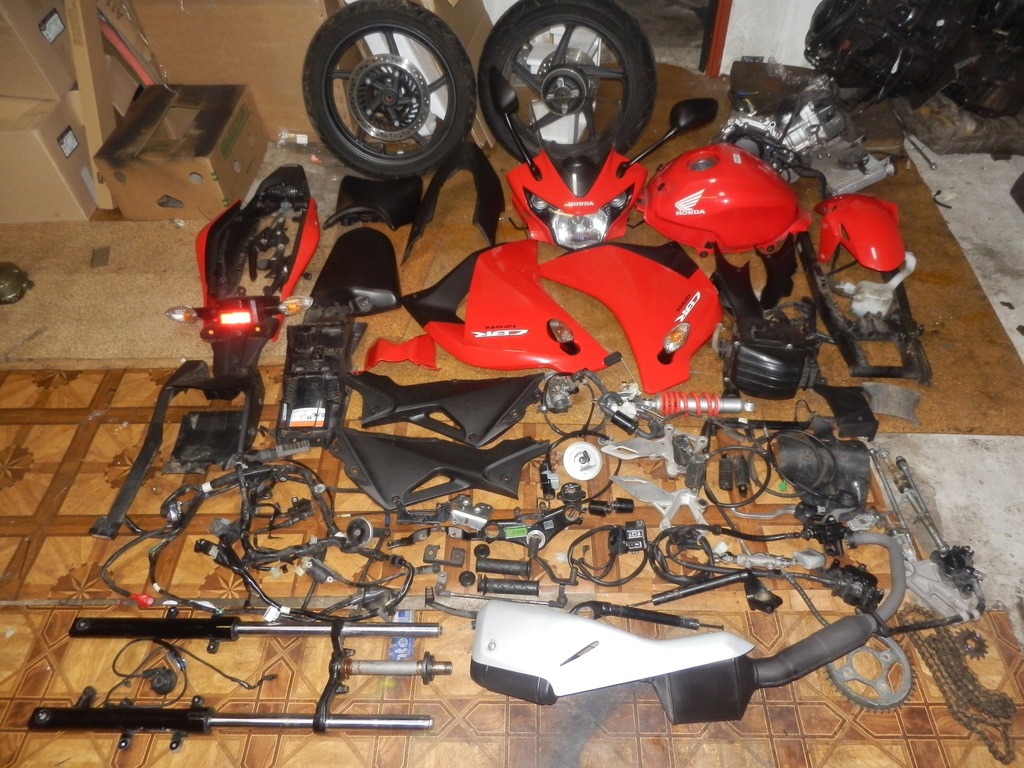 Honda CBR 125 JC 50 16r lagi wszystkie czesci