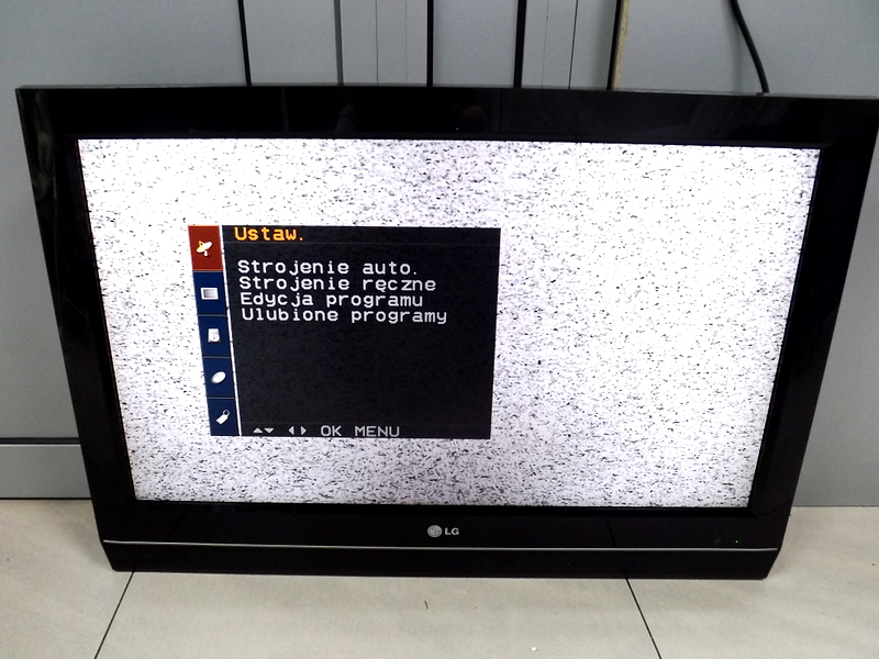 TELEWIZOR LG 32LC52-ZC 32"