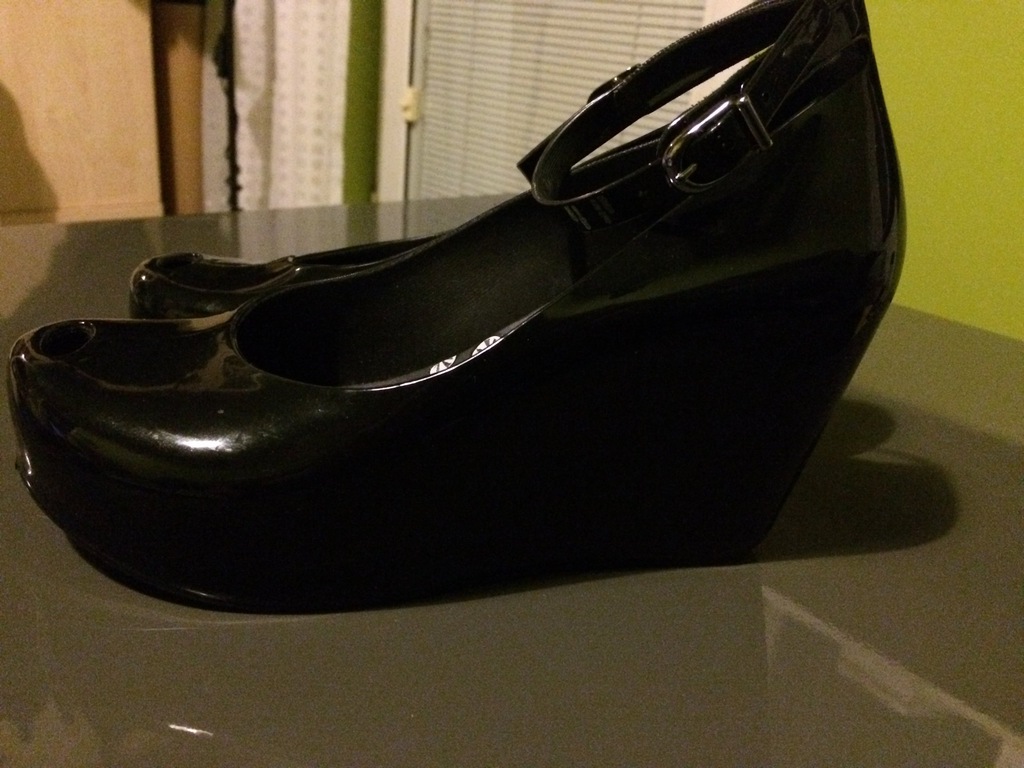 Mel by Melissa TOFFEE APPLE czarne 37 koturny