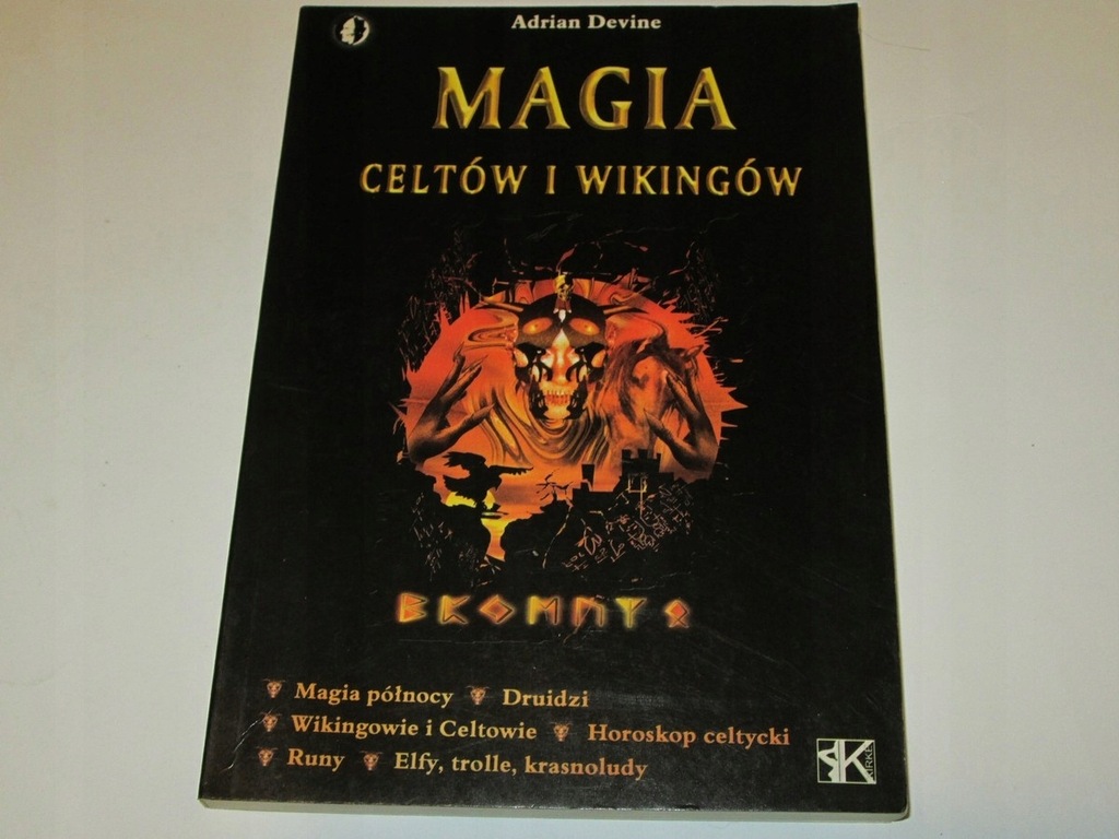 ADRIAN DEVINE-MAGIA CELTÓW I WIKINGÓW/DRUIDZI RUNY