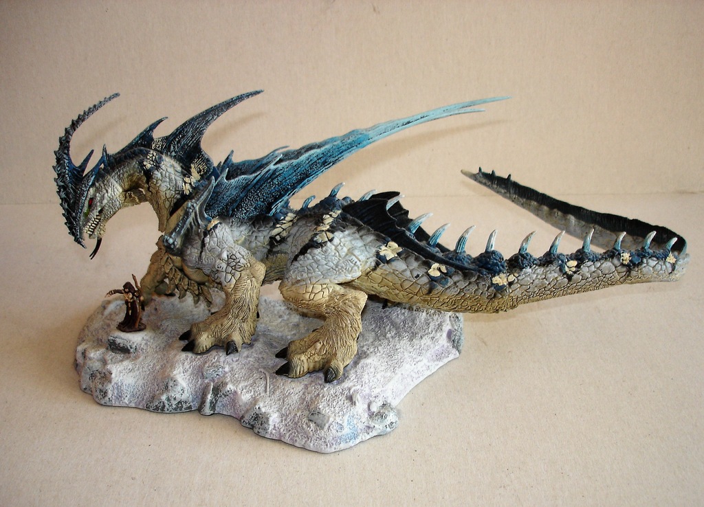 Smok ICE DRAGON CLAN series 6 MCFARLANE Dragons - 7195649040