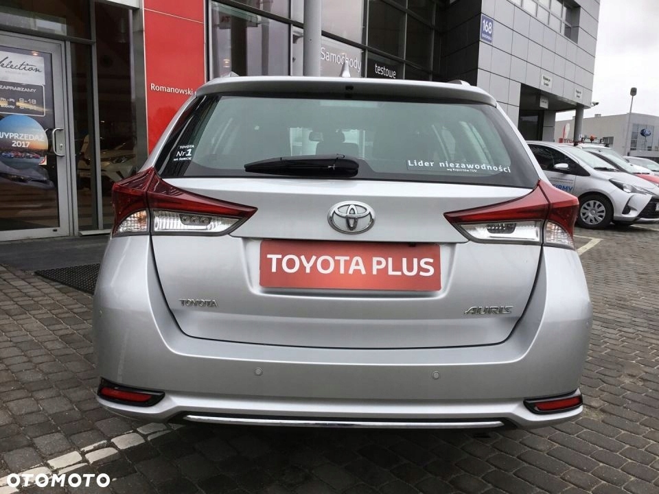 toyota auris 2015 2016 2018 klapa tył kombi igła