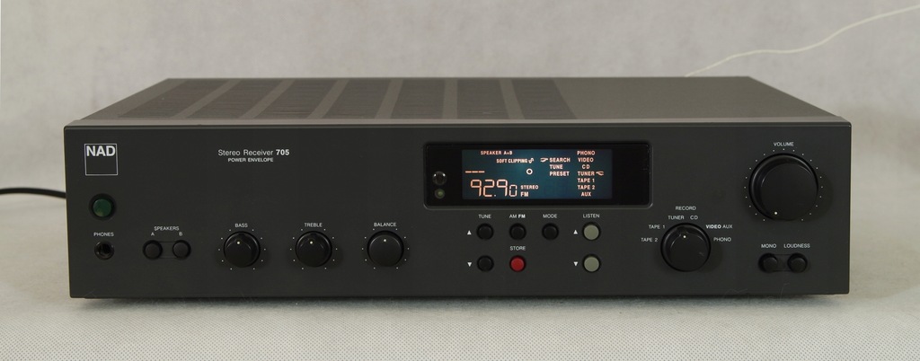 NAD 705, bardzo dobry amplituner stereo.