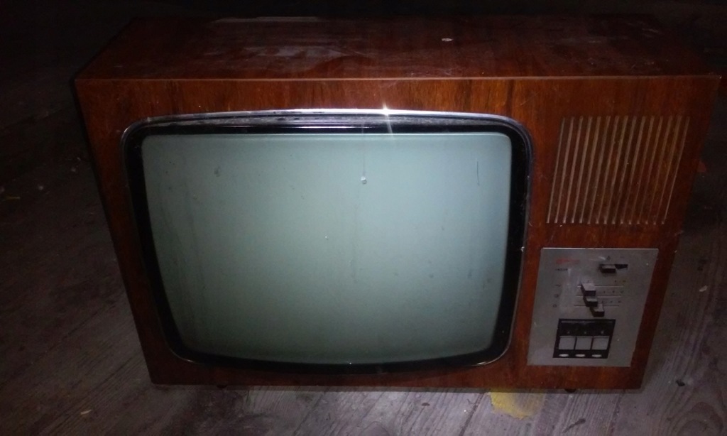 Telewizor lampowy drewniany stary UNITRA