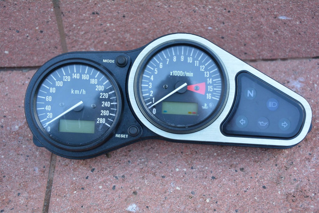 Kawasaki ZX 6R LICZNIK ZEGARY ewW34